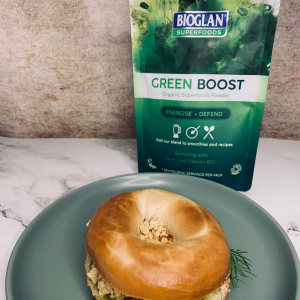 Tofu Breakfast Bagel with Green Boost